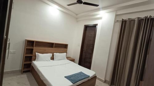 85 The Ganges 2 Bhk Apartment For Homestay,,0 star