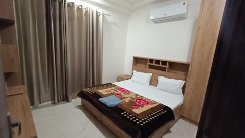 85 The Ganges 2 Bhk Apartment For Homestay,,0 star