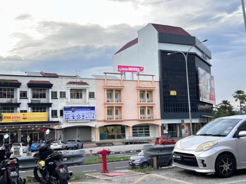 8 hotel nilai