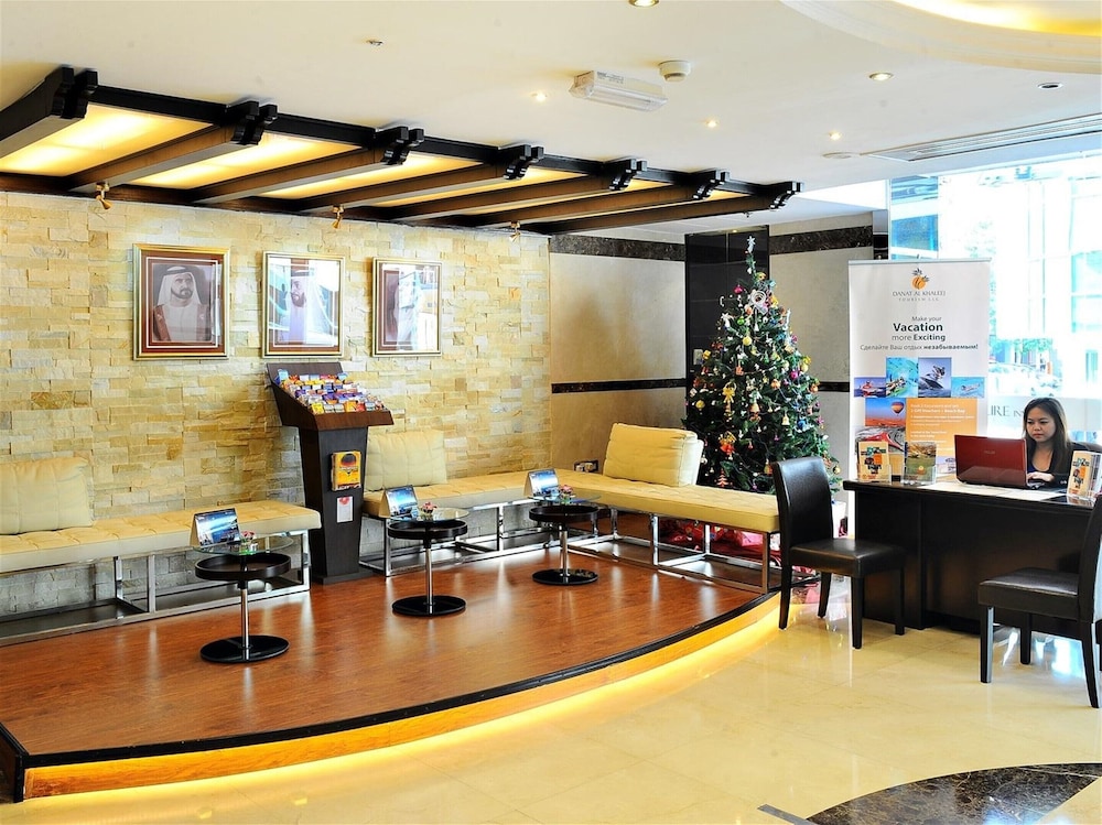signature inn deira free parking
