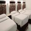 signature inn deira free parking