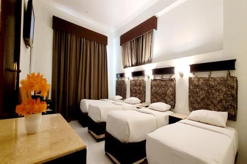 signature inn deira free parking