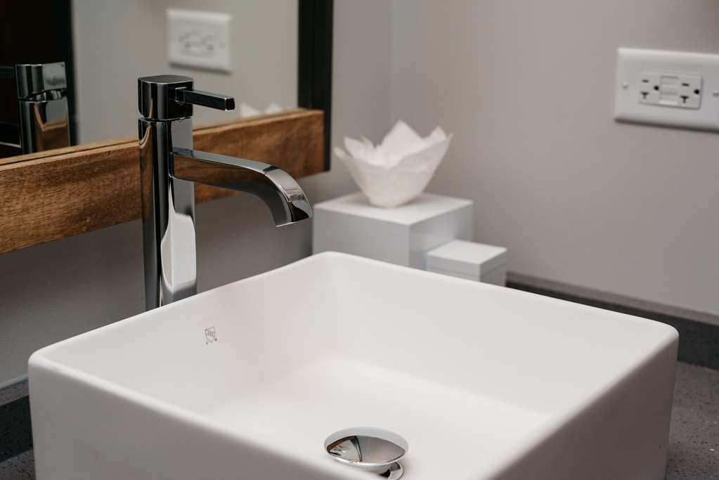 park city peaks hotel