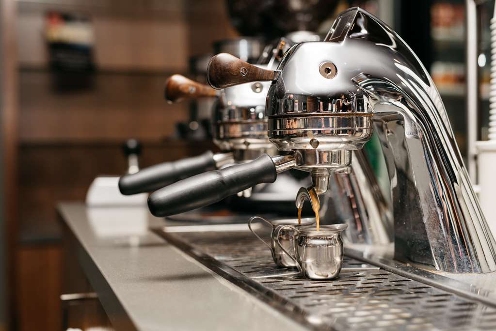 park city peaks hotel