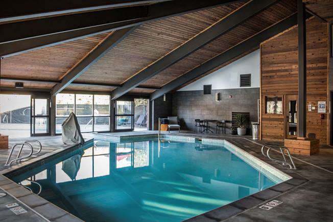 park city peaks hotel