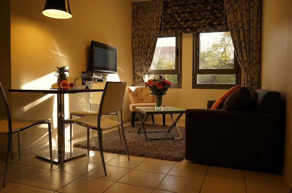 rafael residence