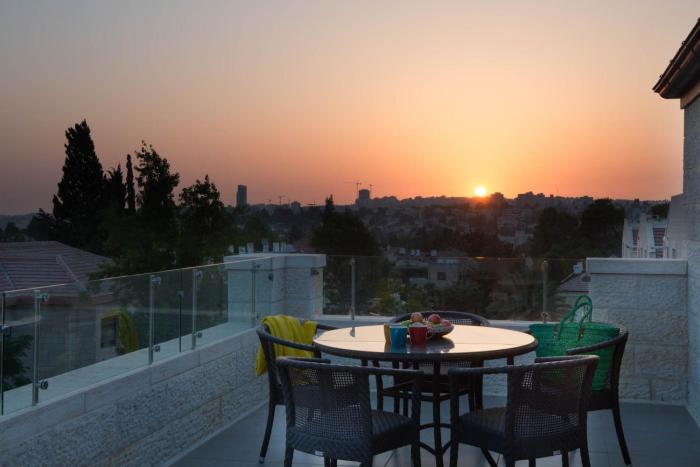 rafael residence