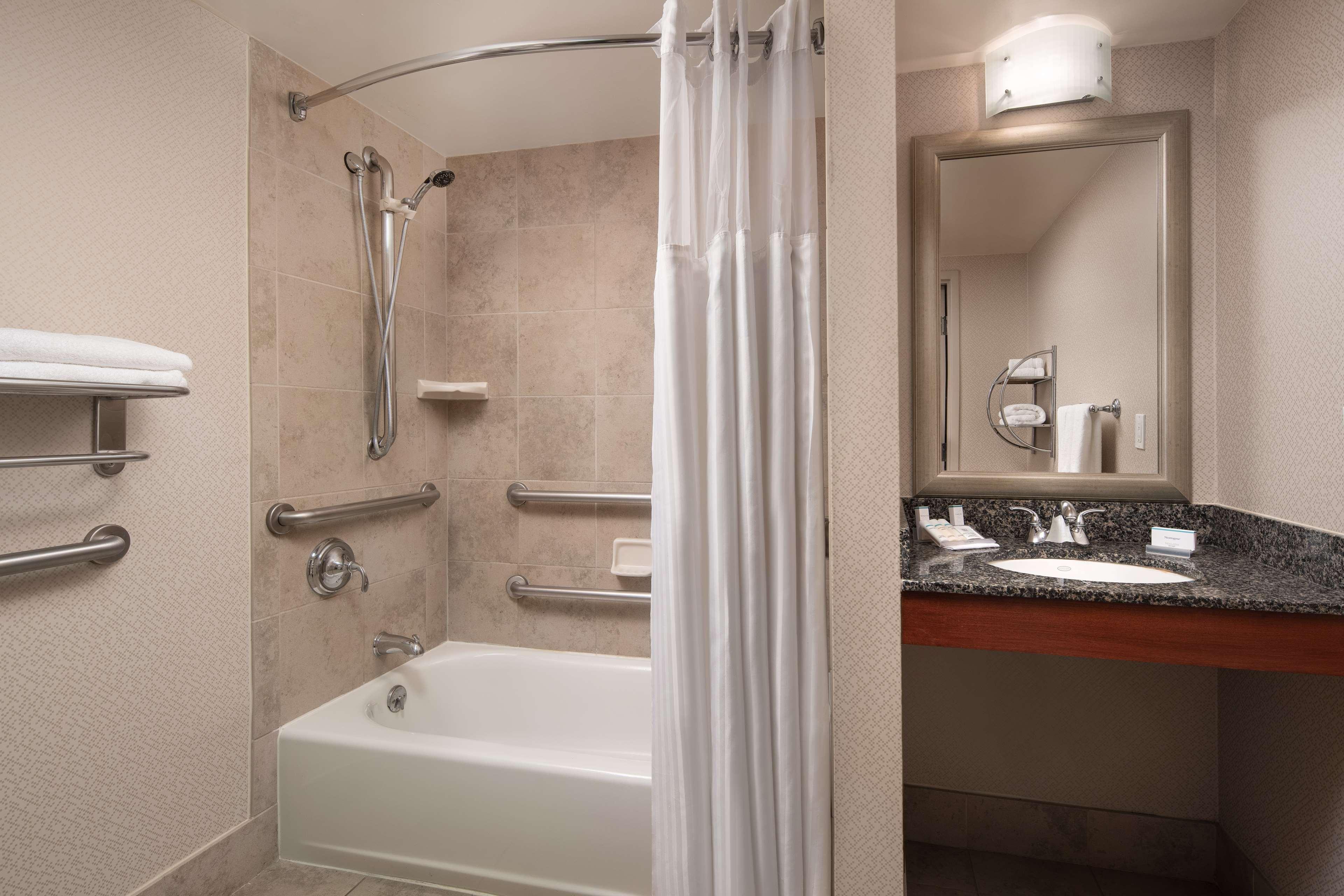 hilton garden inn denver downtown