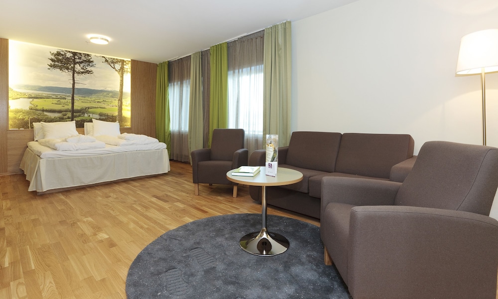 thon hotel surnadal
