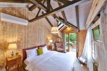 tranquilla river lodge adults only