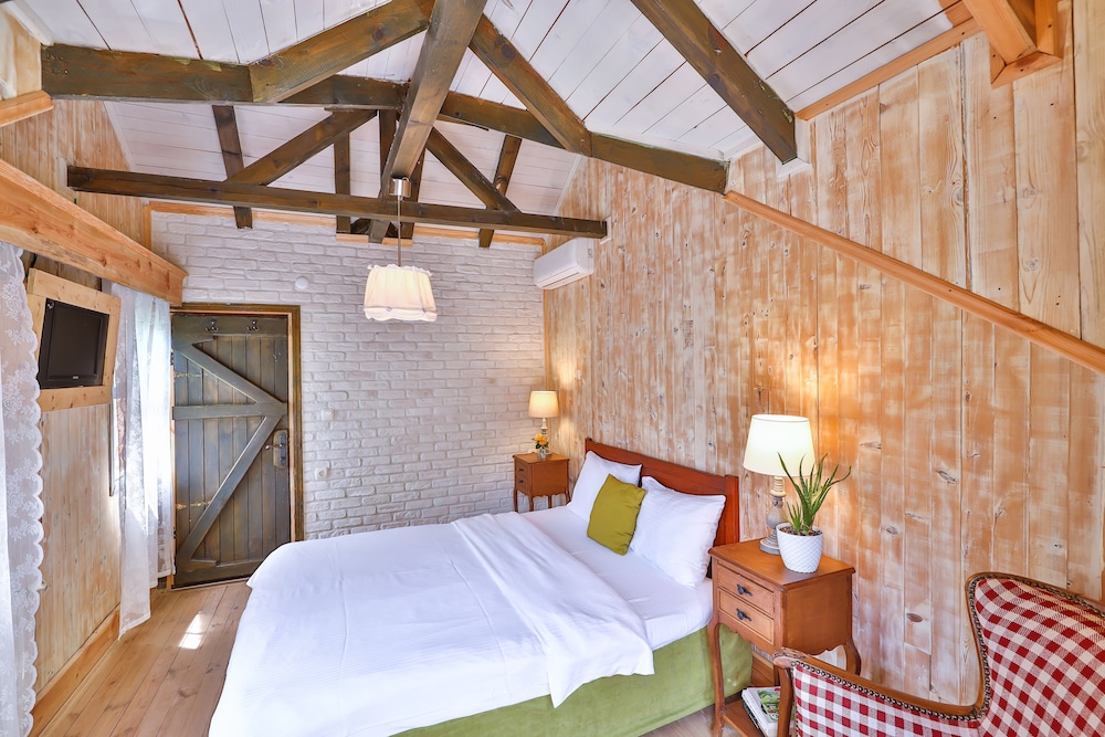 tranquilla river lodge adults only