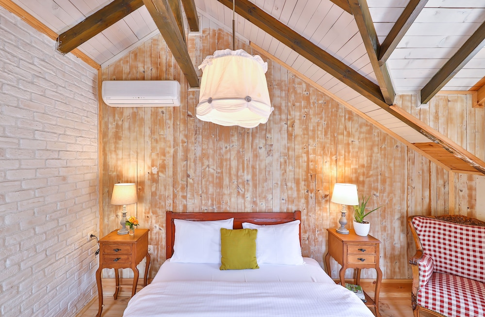 tranquilla river lodge adults only