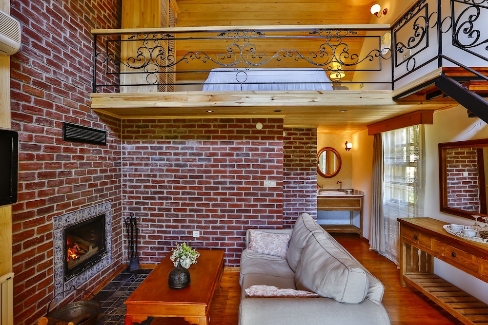 tranquilla river lodge adults only