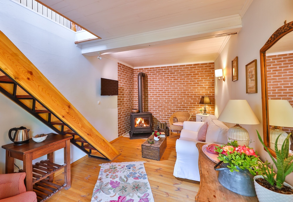 tranquilla river lodge adults only