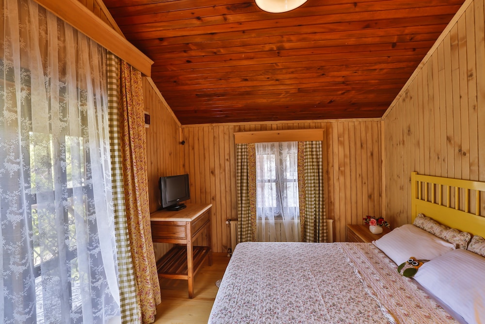 tranquilla river lodge adults only