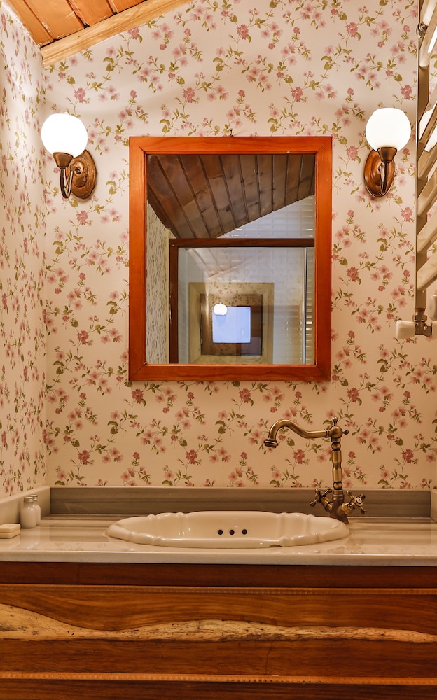 tranquilla river lodge adults only