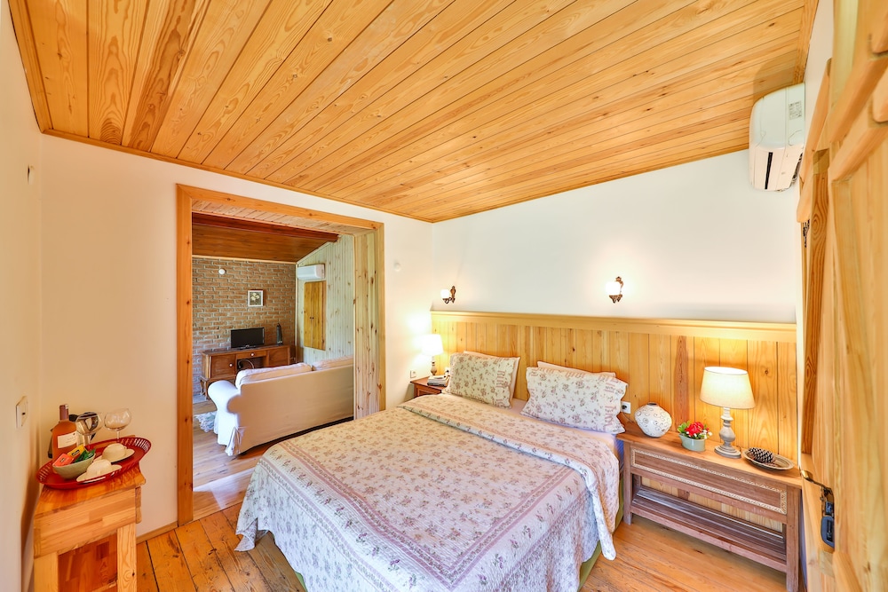 tranquilla river lodge adults only