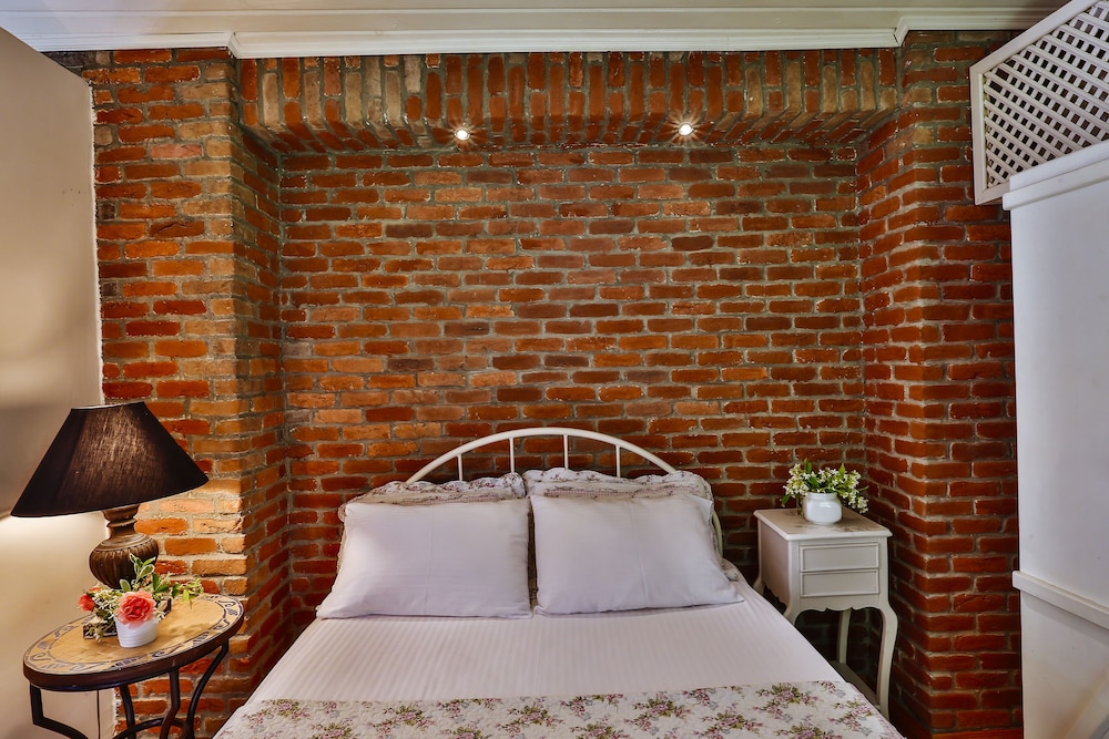 tranquilla river lodge adults only