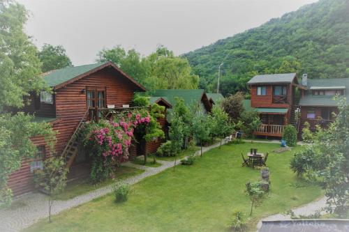 tranquilla river lodge adults only