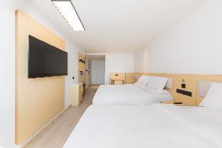 hanting hotel shangrao pedestrian street