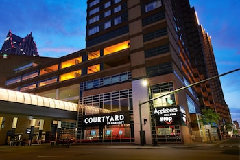 Courtyard By Marriott Detroit Downtown,Michigan>>Detroit,4 star