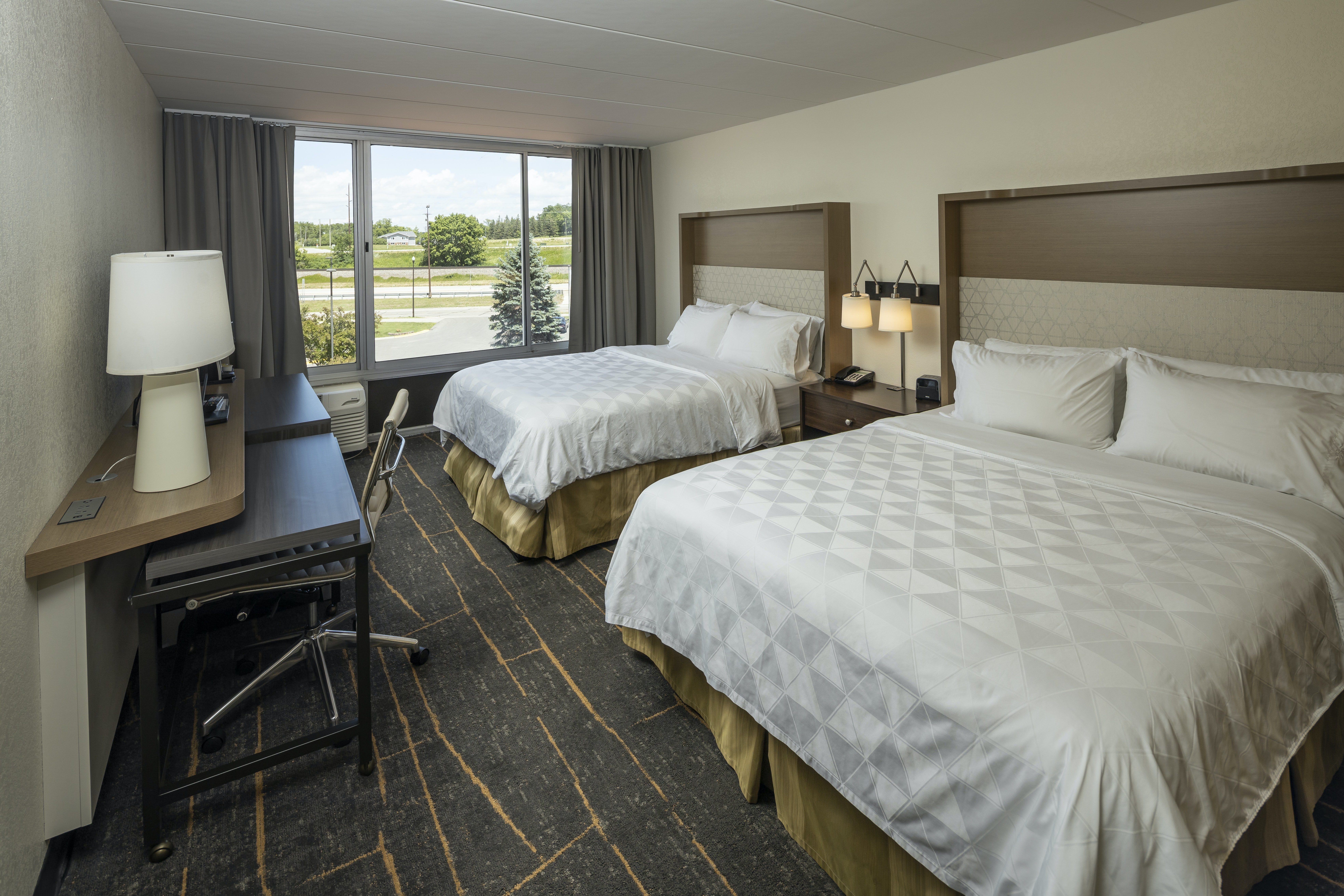 holiday inn detroit lakes by ihg