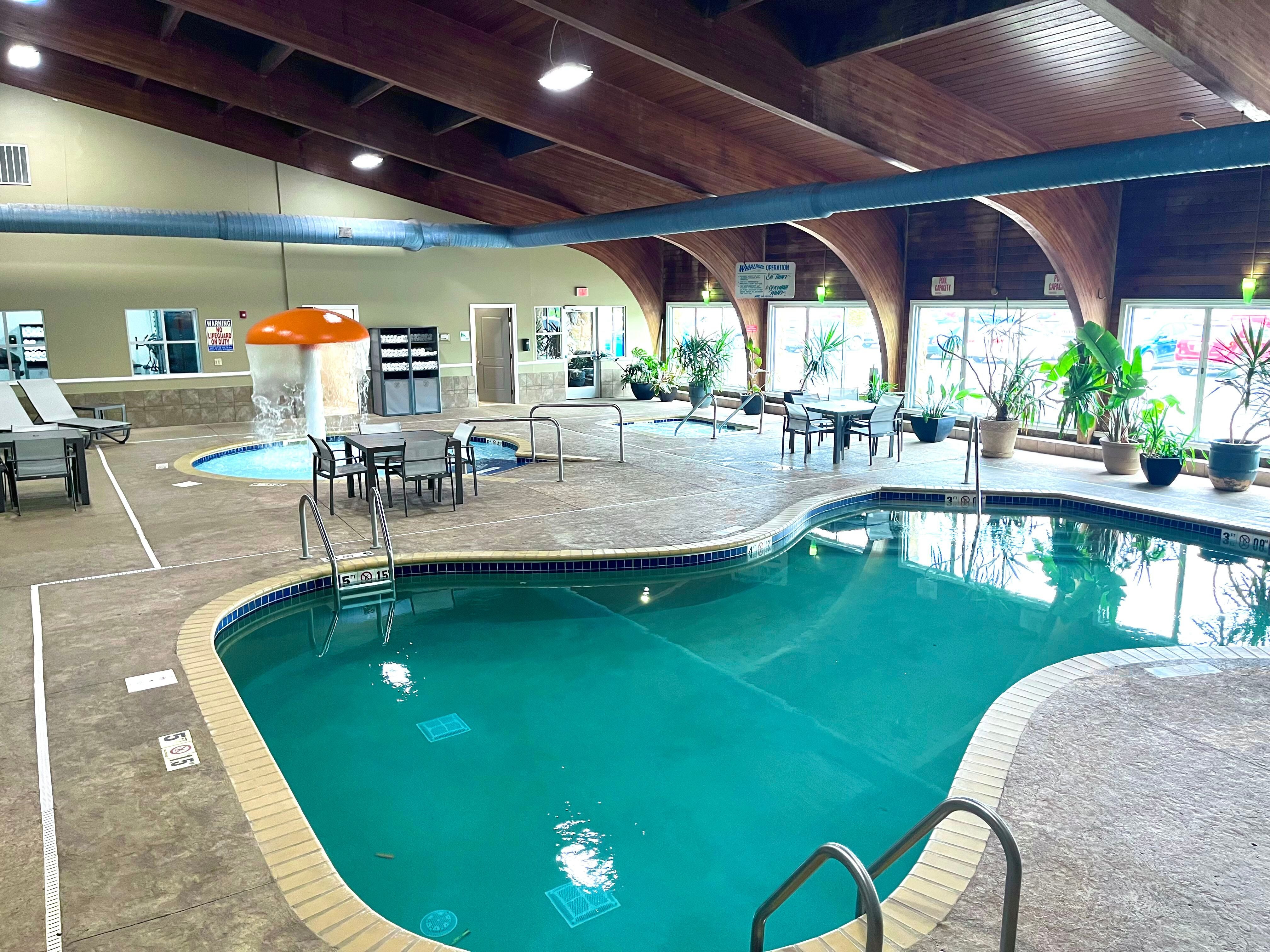 holiday inn detroit lakes by ihg