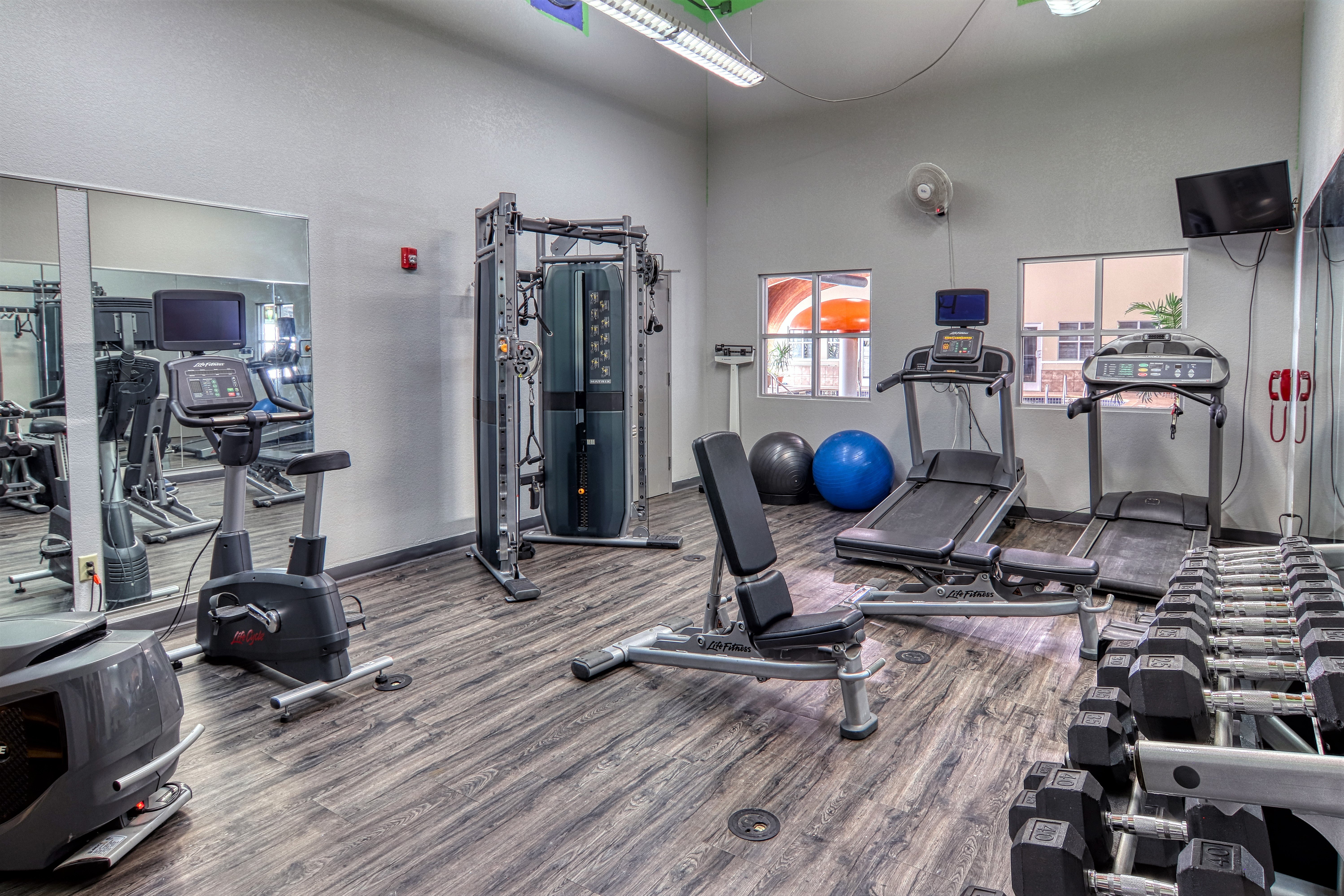 holiday inn detroit lakes by ihg