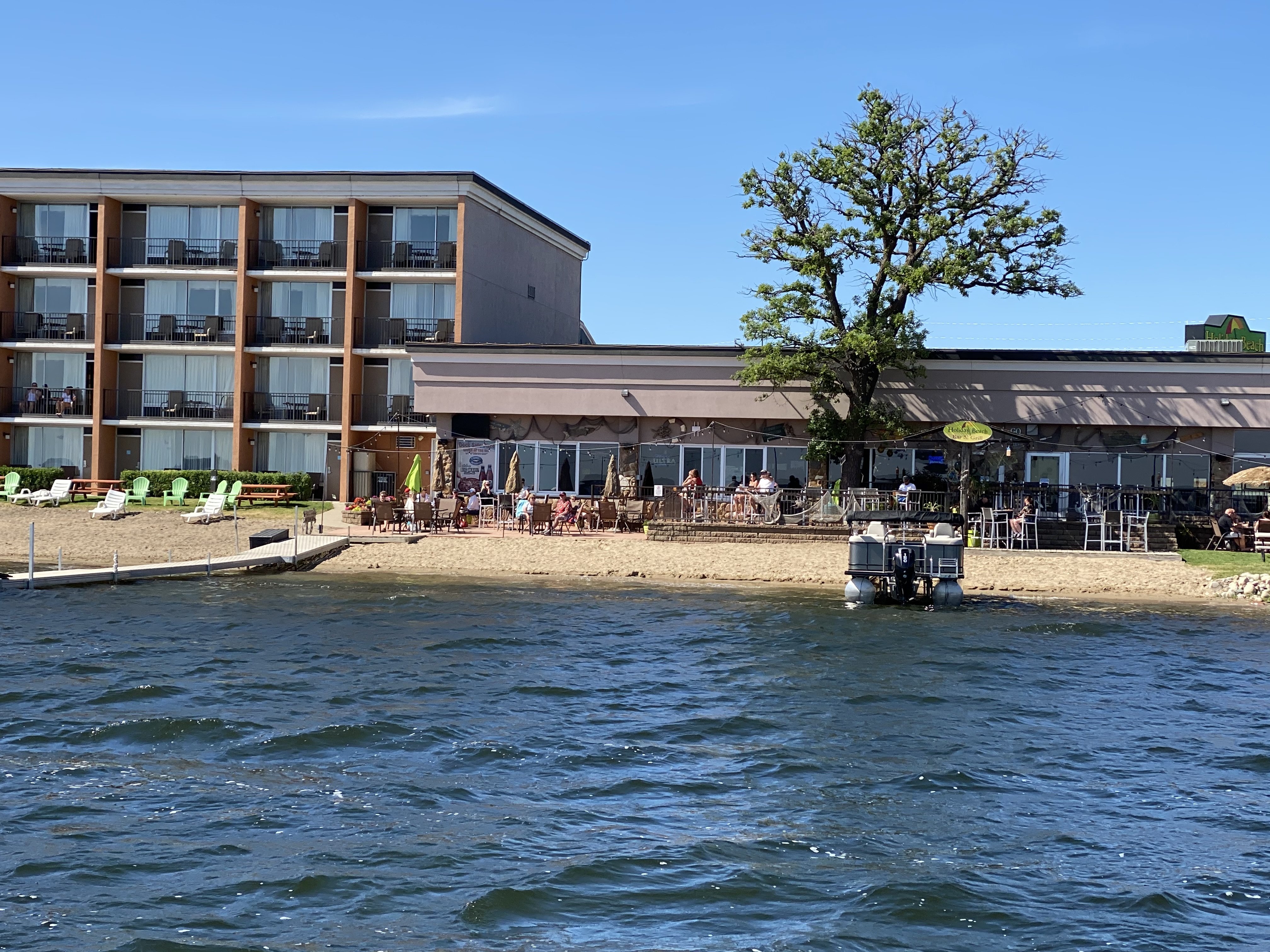 holiday inn detroit lakes by ihg