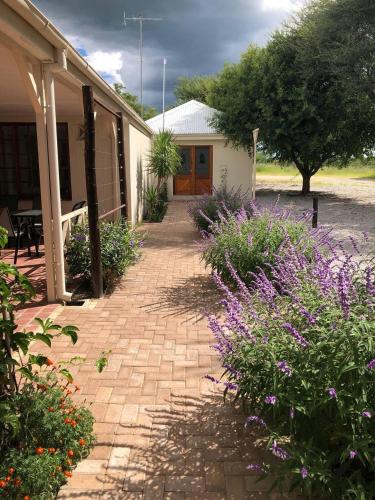 hotel otjibamba lodge
