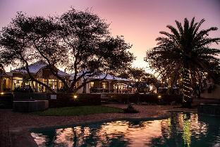 hotel otjibamba lodge