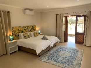 hotel otjibamba lodge