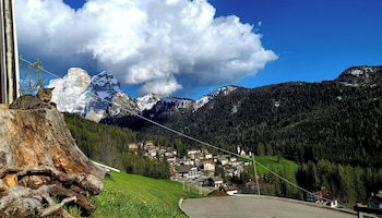 Hotel Garni Ongaro,Colle Santa Lucia>>Belluno,3 star