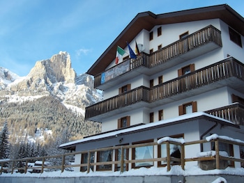 Hotel Garni Ongaro,Colle Santa Lucia>>Belluno,3 star