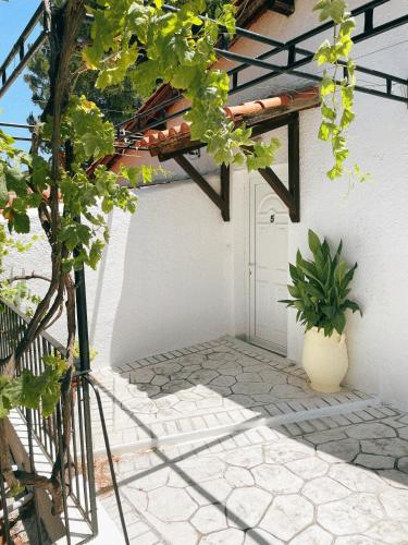 villa elpiniki