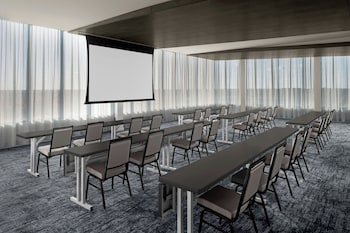 ac hotel by marriott st louis clayton