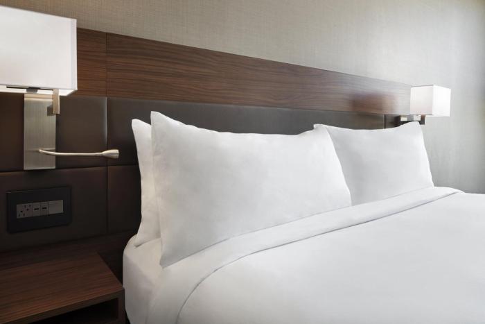 ac hotel by marriott st louis clayton