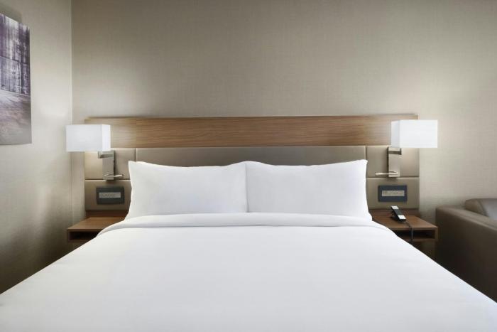 ac hotel by marriott st louis clayton