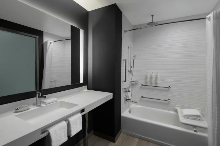 ac hotel by marriott st louis clayton