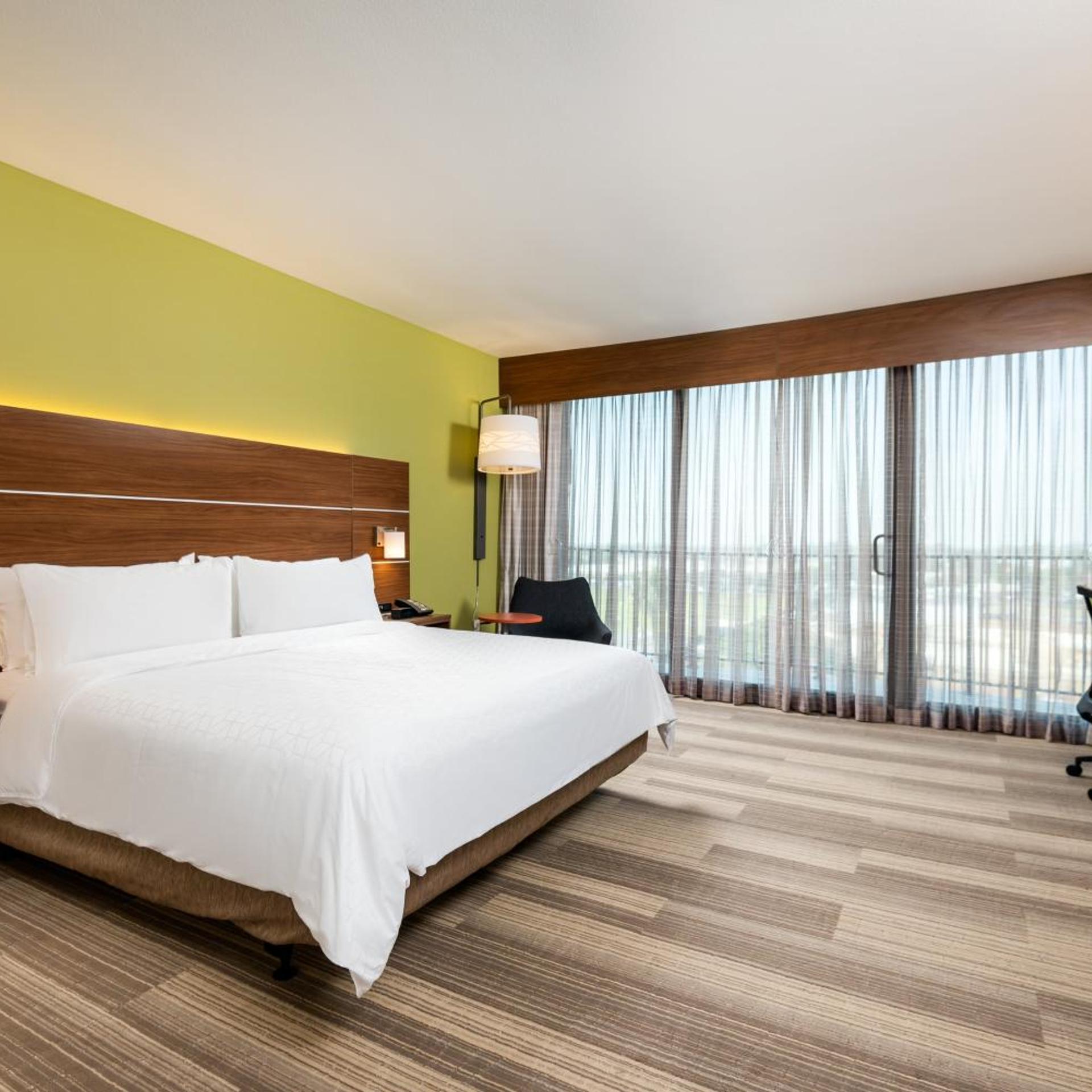 holiday inn express and suites santa ana orange county