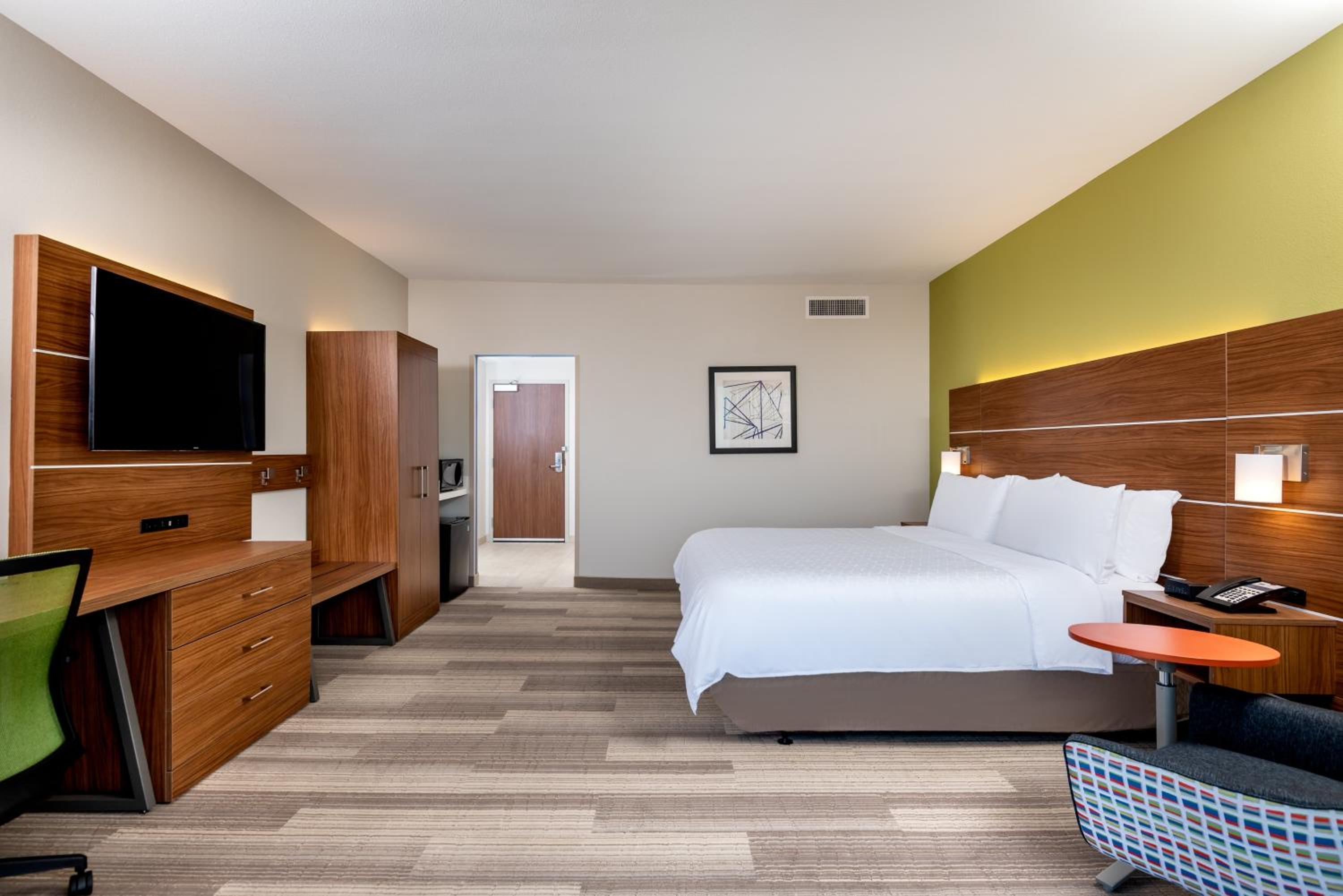 holiday inn express and suites santa ana orange county