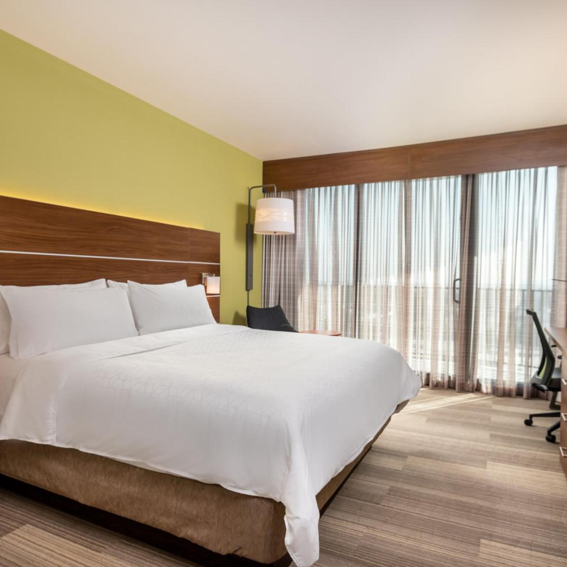 holiday inn express and suites santa ana orange county