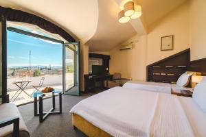 Hotel-Img