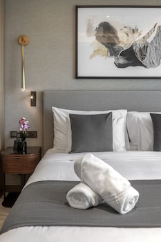 address dubai opera residences