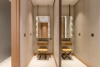 address dubai opera residences