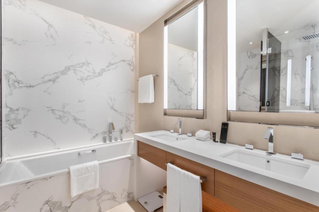 Address Dubai Opera Residences,,4 star