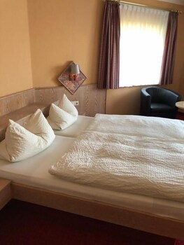 hotel restaurant gasthof zum schutzen