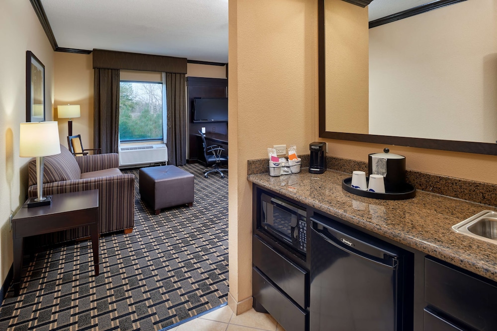 hampton inn and suites longview north