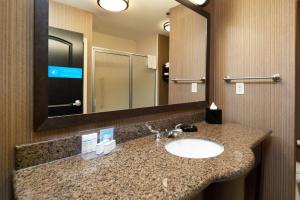 hampton inn and suites longview north