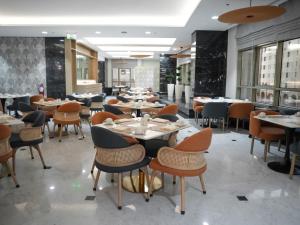 al manakha rotana madinah